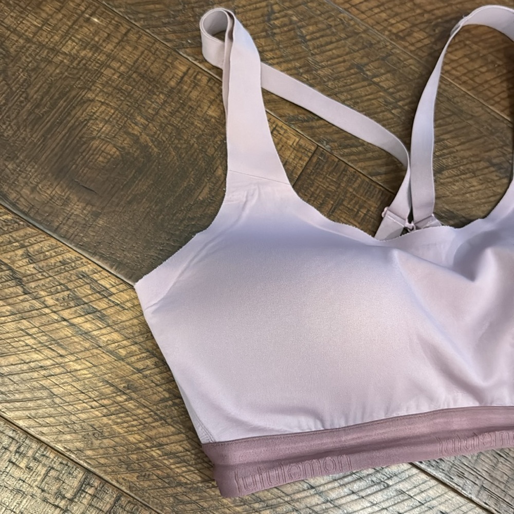 Lululemon Fine Form Bra in Rose Blush - Picture 5 of 9